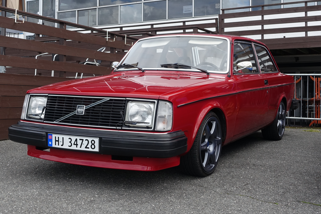 Volvo 240 Ritad Volvo 240 - Terjes biler - Bilen som bare ble bedre og bedre...
